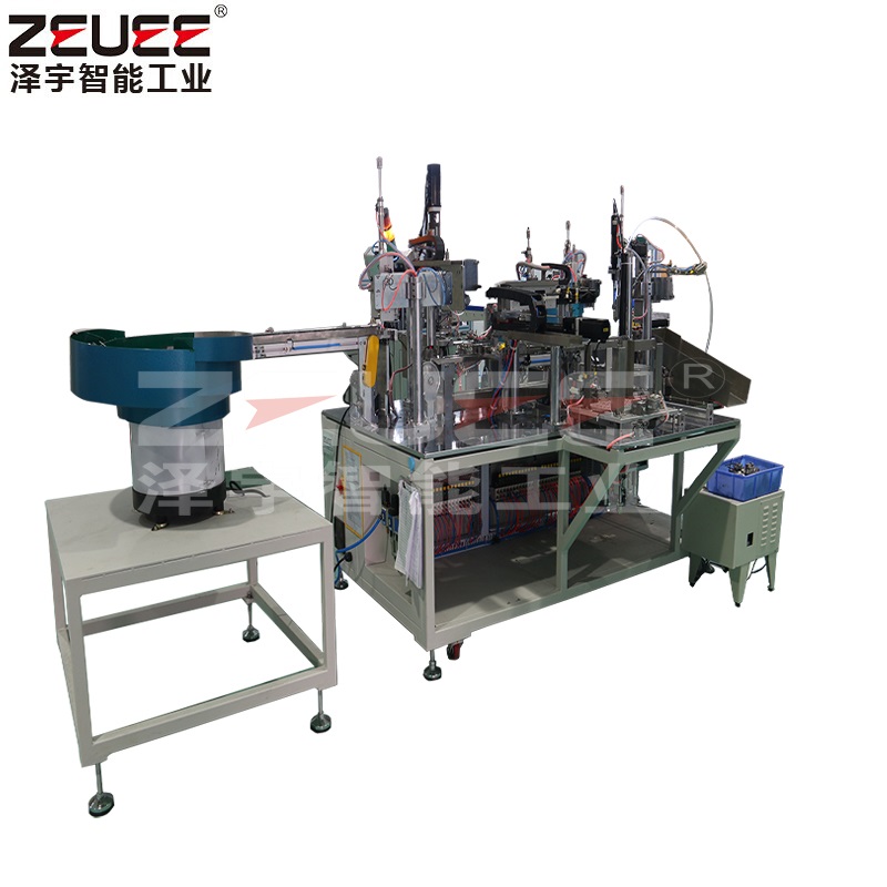 Máquina de ensamblaje autoamática de encendedor de llama